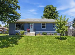1610 Bies Dr, Dubuque, IA 52002