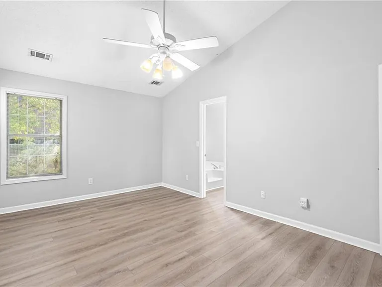 2110 Racquet Club Cir — Photo 21
