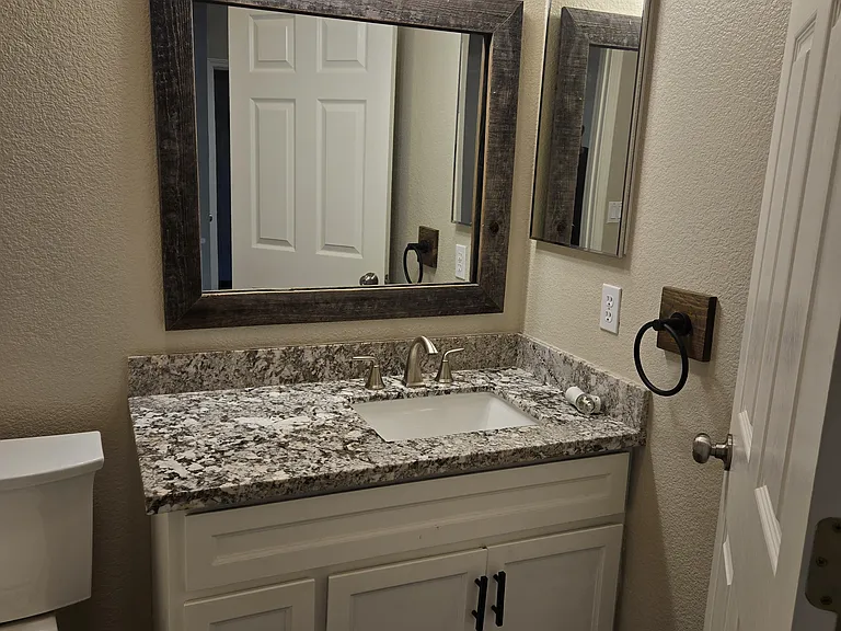2428 Stefanie Dr — Photo 4