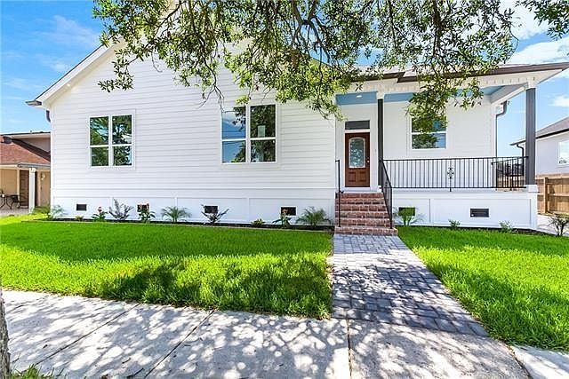 1st image of 2813 Campagna Dr