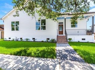 2813 Campagna Dr, Chalmette, LA 70043