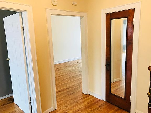 4th image of 4957 W Schubert Ave