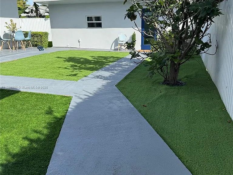 2943 SW 36th Ave #STUDIO — Photo 10