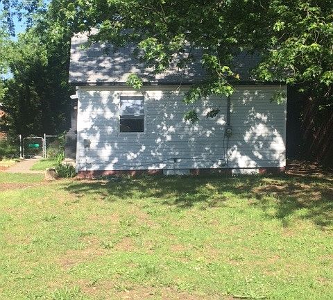 3rd image of 56286 Burr St
