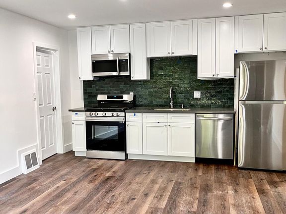 5th image of 5306 Loma Linda Ave #8