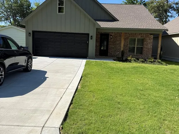 72 Pine St, Marion, AR 72364