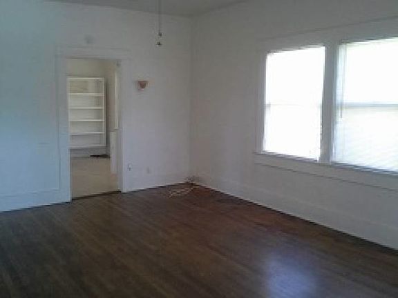 2nd image of 925 E Drachman St