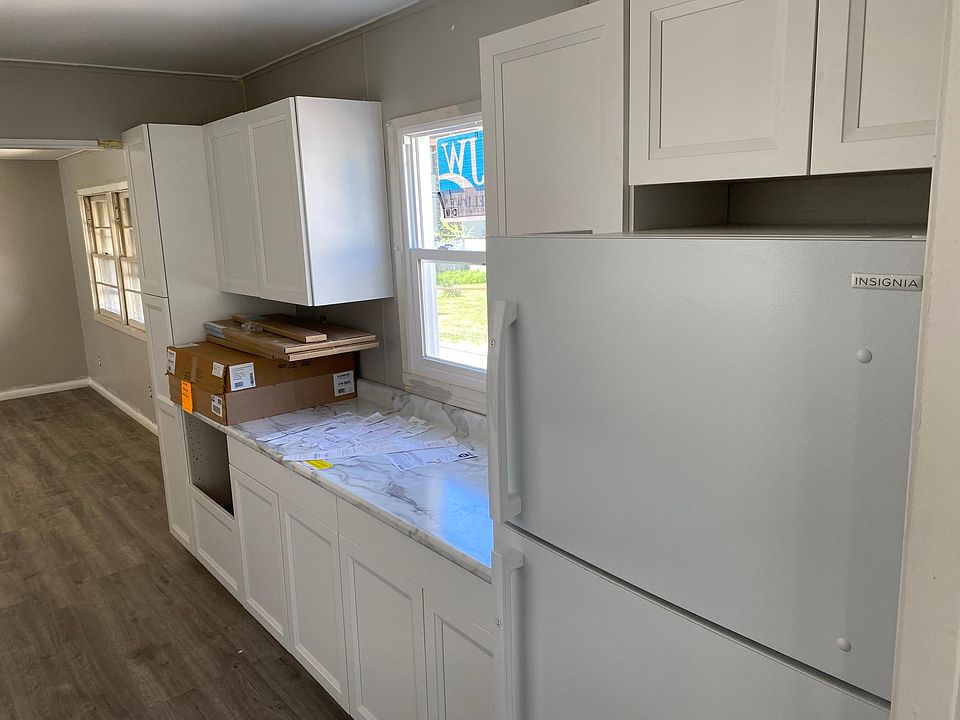 1st image of 810 W Purtscher Dr