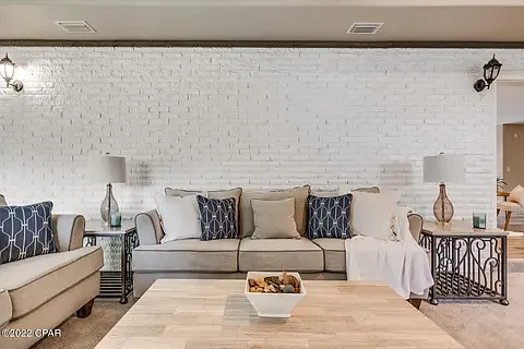 4 bed, 3553 sqft, $3,100 — Photo 4