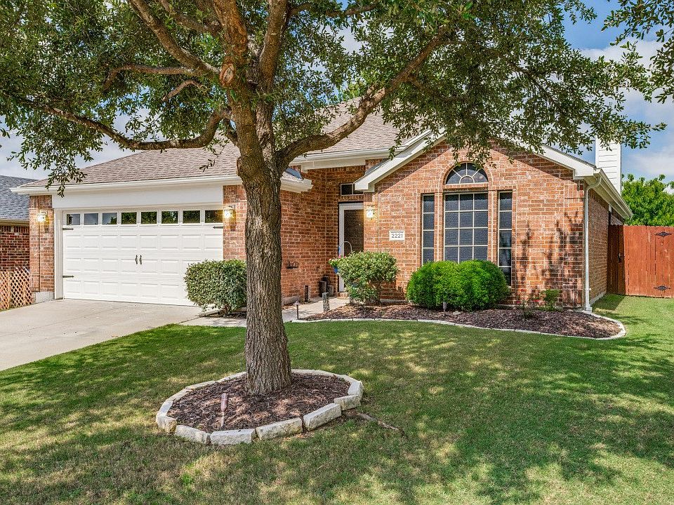 1st image of 2221 Jocelyn Way