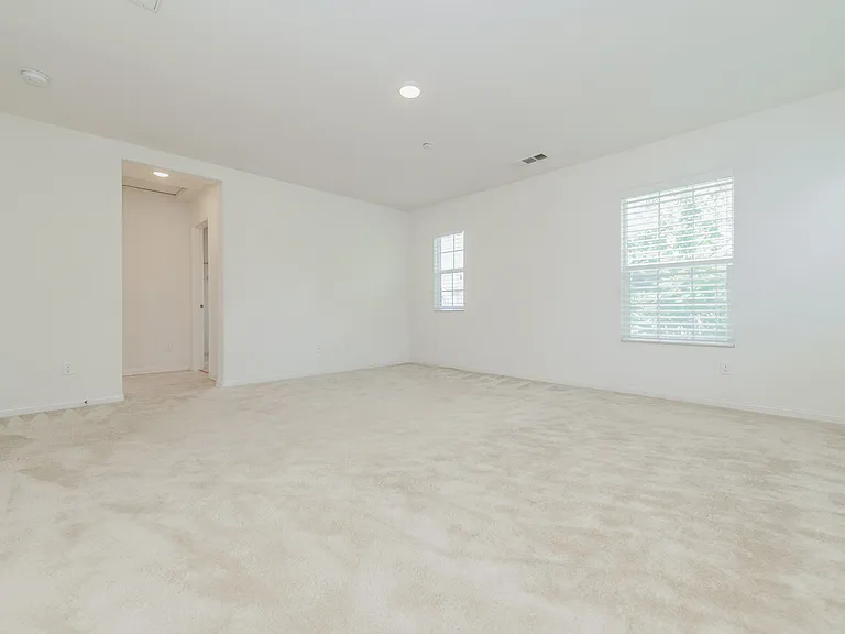 13093 Sugarloaf Dr — Photo 16