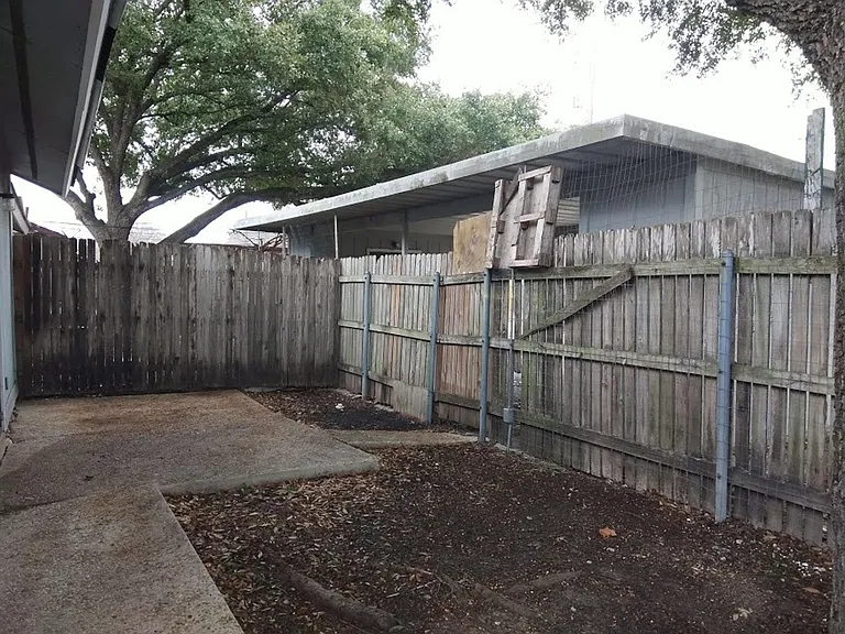 5310 Gawain Dr — Photo 21
