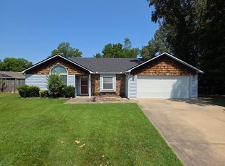 604 Cricket Cv, Russellville, AR 72801