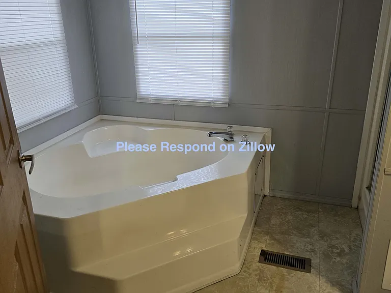 926 Sunrise Rd #7 — Photo 8