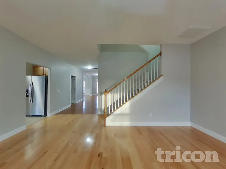 14208 Highland Meadow Rd — Photo 2