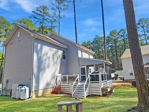 2nd image of 3054 Dingy Ct
