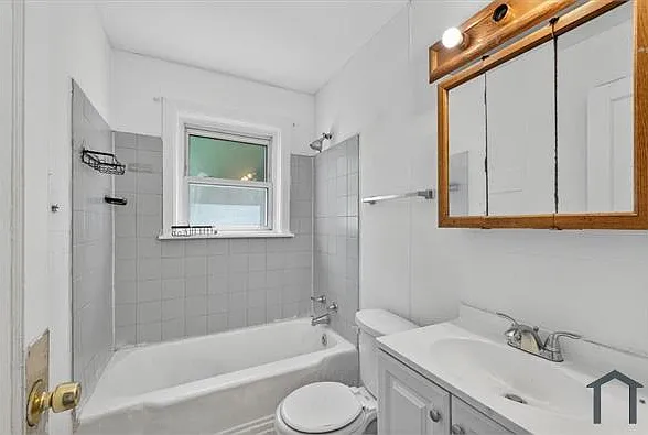 400 S Harvey Ave — Photo 14