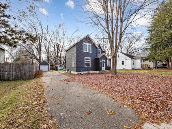 15 14th St NE, Faribault, MN 55021