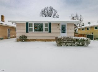 24350 Russell Ave, Euclid, OH 44123