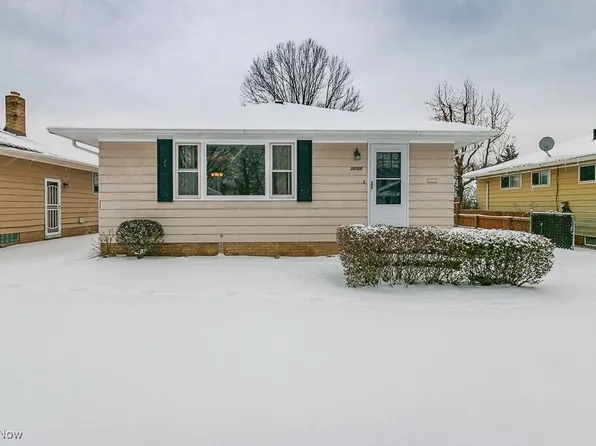 24350 Russell Ave, Euclid, OH 44123