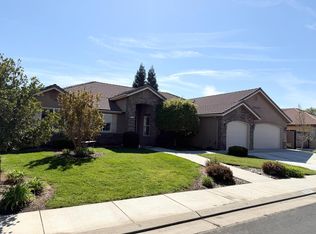 2670 Muncie Ave, Clovis, CA