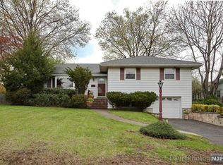 379 Bogert Rd, River Edge, NJ 07661