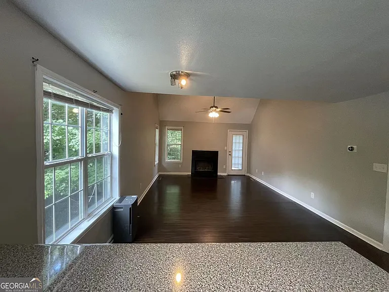 1437 Shiloh Way NW — Photo 8