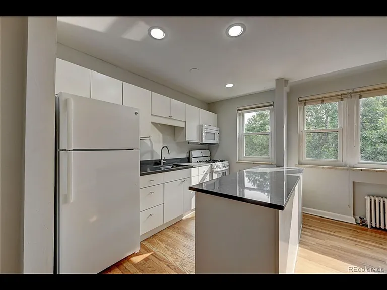505 N Logan St #11 — Photo 2