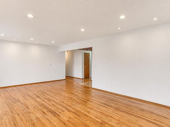 5th image of 476 Larson Ct