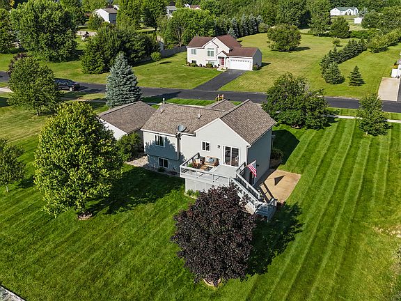5th image of 12211 Ives Meadow Ln NE