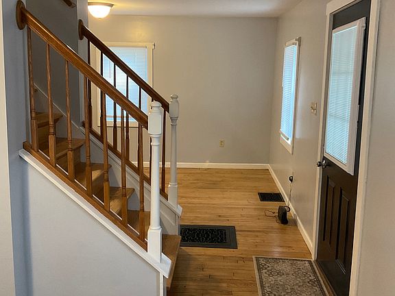 2nd image of 337 E Burrows St