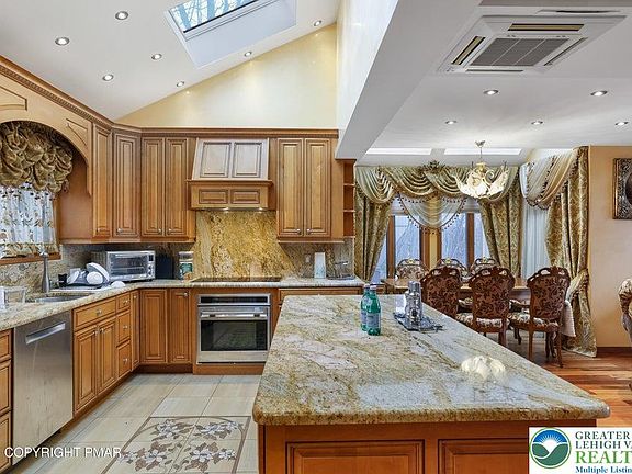 3rd image of 298 Overlook Way