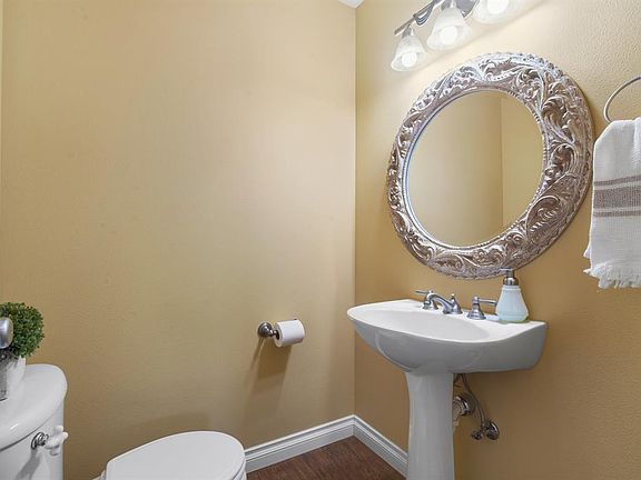 5th image of 1151 NE Belfair Manor Dr