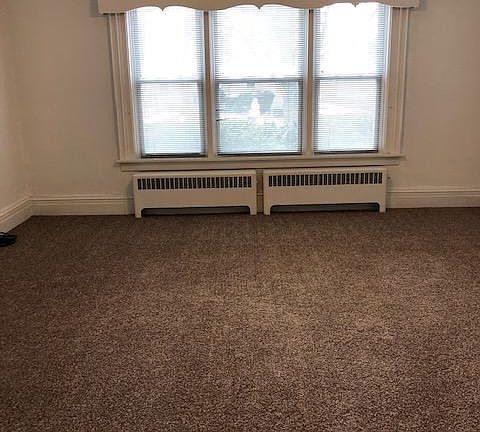 New Carpet in the Living Room!