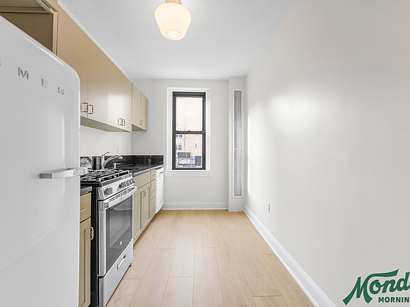 3rd image of 58 Avenue A #3L