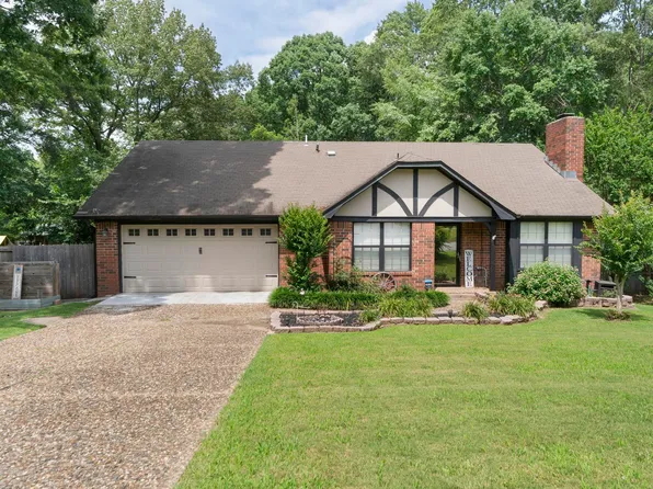 413 Lynnewood Dr, Jacksonville, AR 72076