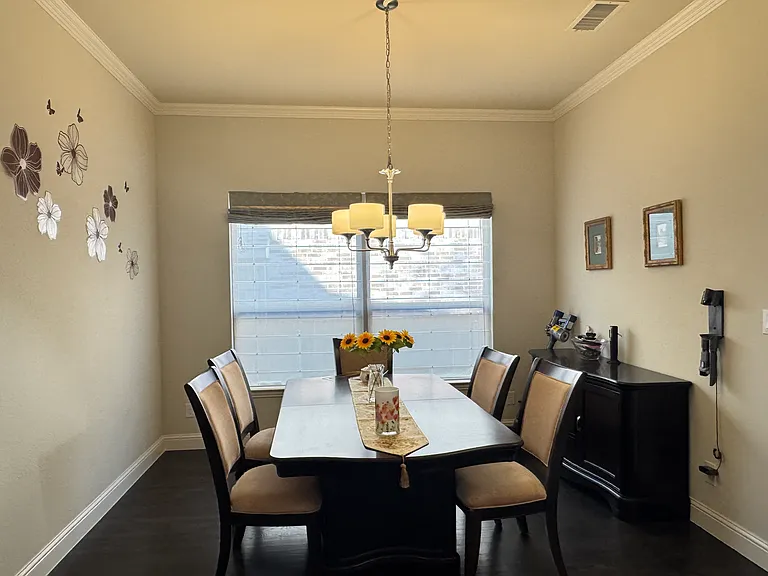 2405 Bigleaf Ct — Photo 9