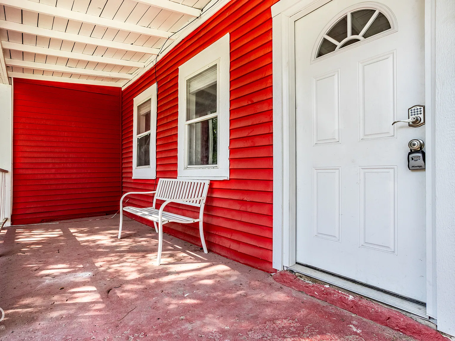 1 bed, 1.0 bath, 600 sqft, $1,300 — Photo 2