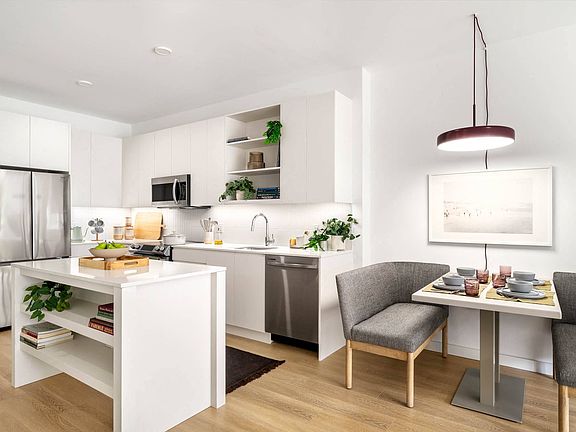 5th image of 3 New York Ave #358
