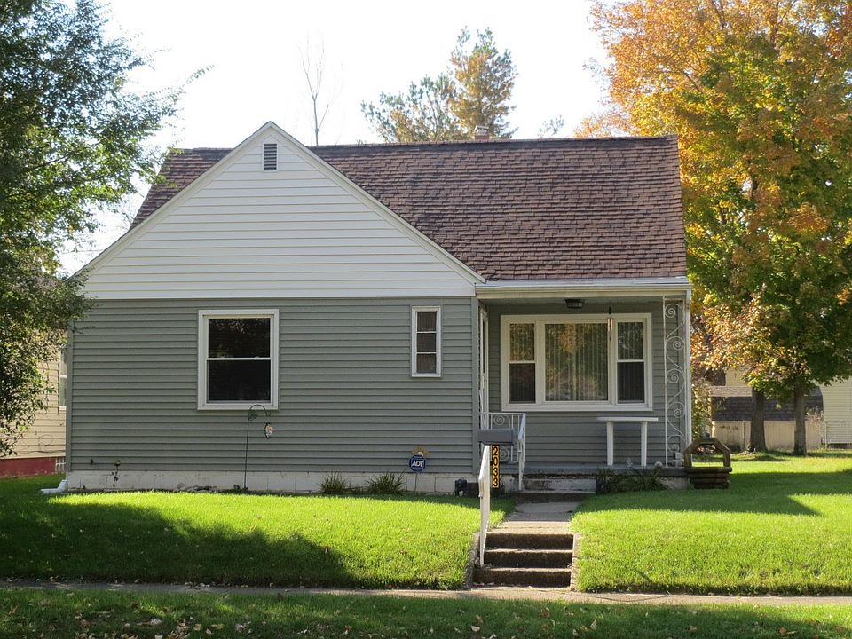 1st image of 2033 Berkley Pl