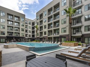 828 W 19th St #B-601, Houston, TX 77008