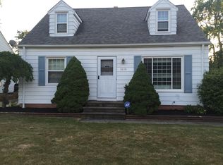 1656 Longwood Dr, Mayfield Heights, OH