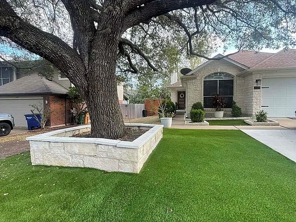2nd image of 1401 Tetbury Ln