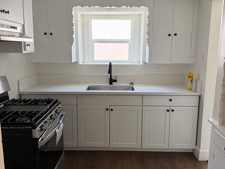 245 S I St — Photo 4