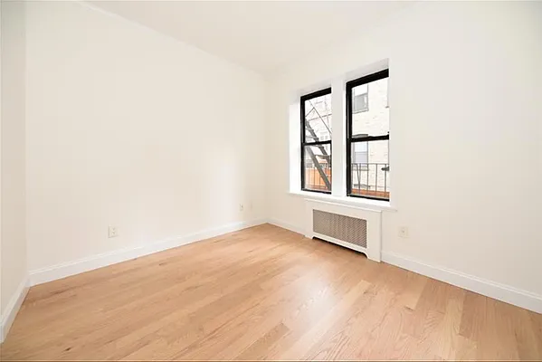 Rented by Buchbinder & Warren | media 6