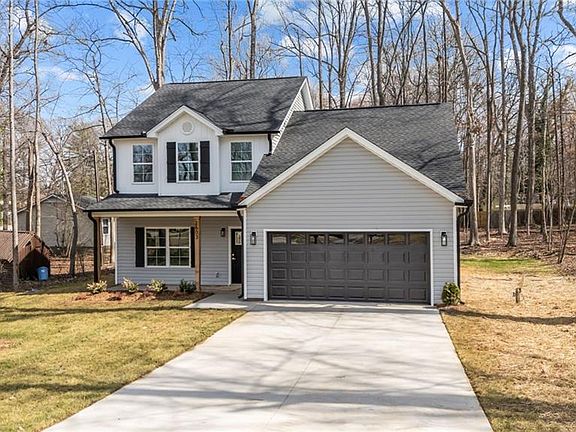 3rd image of 2603 Cromwell Rd