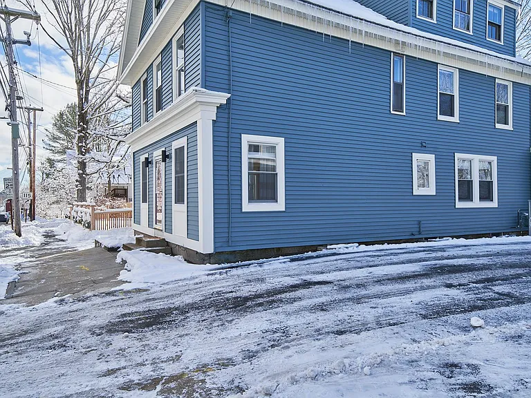 84 E Main St — Photo 12