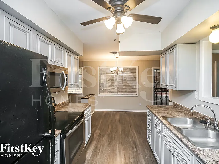 2901 Clarke Rd — Photo 6