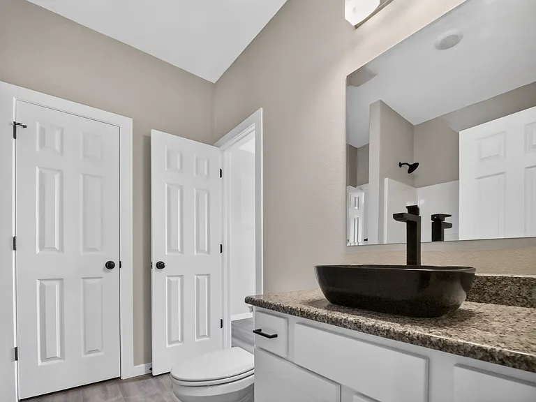 42 Whitley Ln — Photo 10