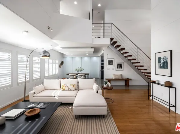 11845 Mayfield Ave APT 302, Los Angeles, CA 90049